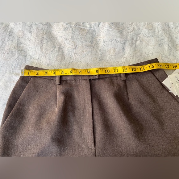 Liz Claiborne Women's Brown Straight Leg Pants, high rise tall‎ length - Picture 3 of 14
